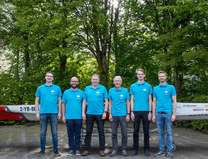 Het team van de Sunflare zonneboot
