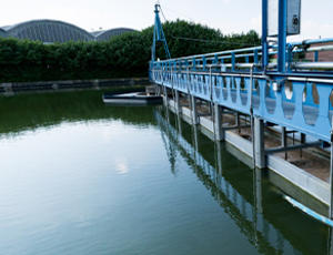 Waterzuivering in de industrie - bezinkbassin