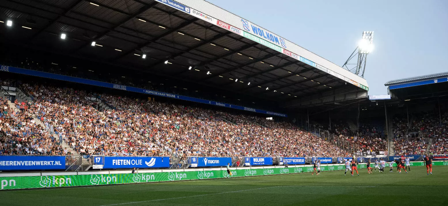 Abe Lenstra Stadion - voetbal wedstrijd