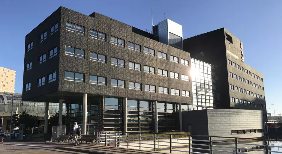 gebouw stadsdeelkantoor Buikslotermeer