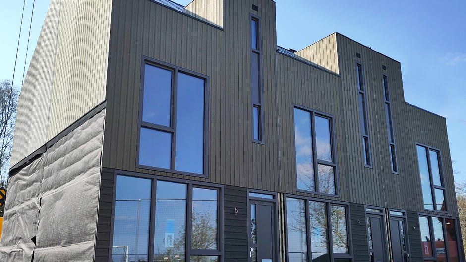 Innodeen en Veolia maken gevelplaten van gerecycled huisafval