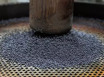 plastic afval wordt gerecycled bij Veolia Polymers Vroomshoop