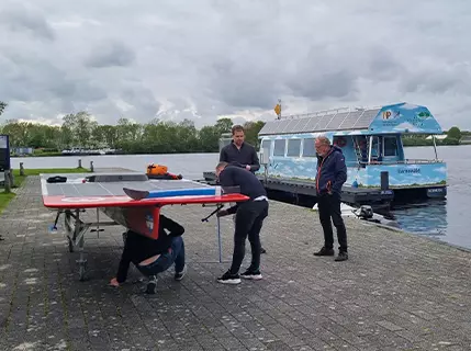 Veolia sponsort het sunflare solarteam - het team