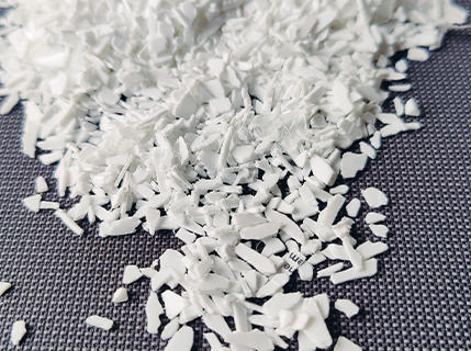 flakes plastic 